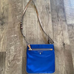 💙💙MK CROSSBODY